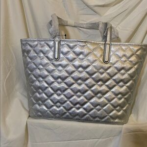 Marc By Marc Jacobs Metallic Silver Quilted Shoulder Bag